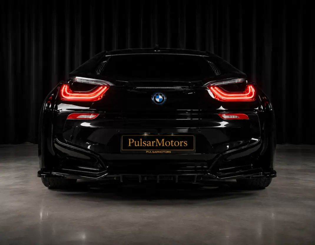 BMW i8 2015 - 69000 EUR, 91500 km - 91500km - foto 2 de 17