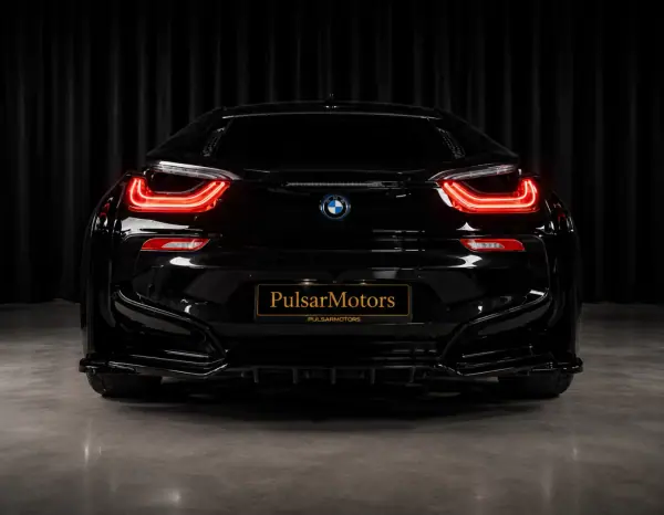 BMW i8 2015 - 69000 EUR, 91500 km - AUTO.MOTO.pt - 91500km - foto 2 de 17