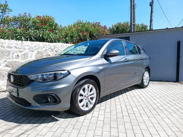 Fiat Tipo 1.3 D Facelift- Garantia Incluída - Modelo de 2019; 2019 Diesel — 83 000 km · Braga Fiat Tipo 1.3 D Facelift- Garantia Incluída - Modelo de 2019; 2019 Diesel