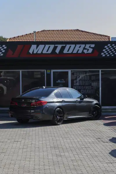 BMW 530e 2019 - 26850 EUR, 181810 km - AUTO.MOTO.pt - 181810km - foto 44 de 47