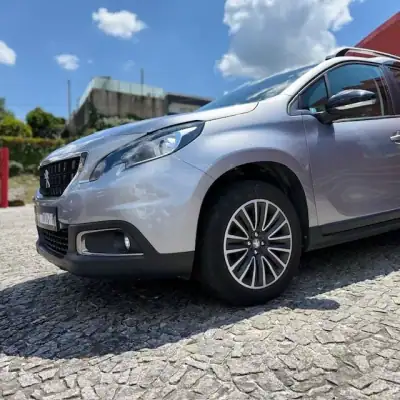 Peugeot 2008 2019 - 15900 EUR, 110000 km - AUTO.MOTO.pt - 110000km - foto 16 de 16