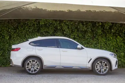BMW X4 2018 - 39900 EUR, 114000 km - AUTO.MOTO.pt - 114000km - foto 6 de 18