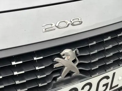 Peugeot 208 2020 - 12900 EUR, 152000 km - AUTO.MOTO.pt - 152000km - foto 27 de 29