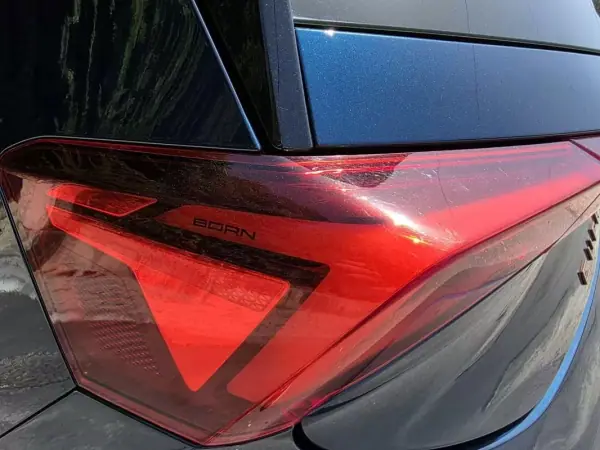 Cupra Born 2022 - 24499 EUR, 88036 km - AUTO.MOTO.pt - 88036km - foto 17 de 53