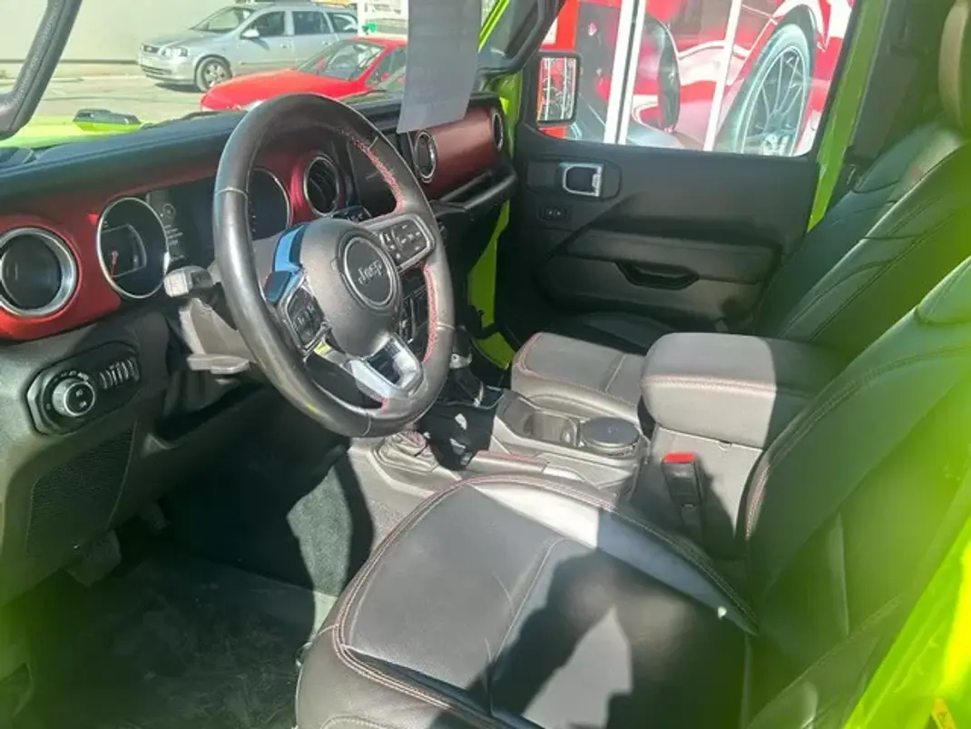 Jeep Wrangler Unlimited 2022 - 69990 EUR, 72000 km - AUTO.MOTO.pt - 72000km - foto 10 de 18