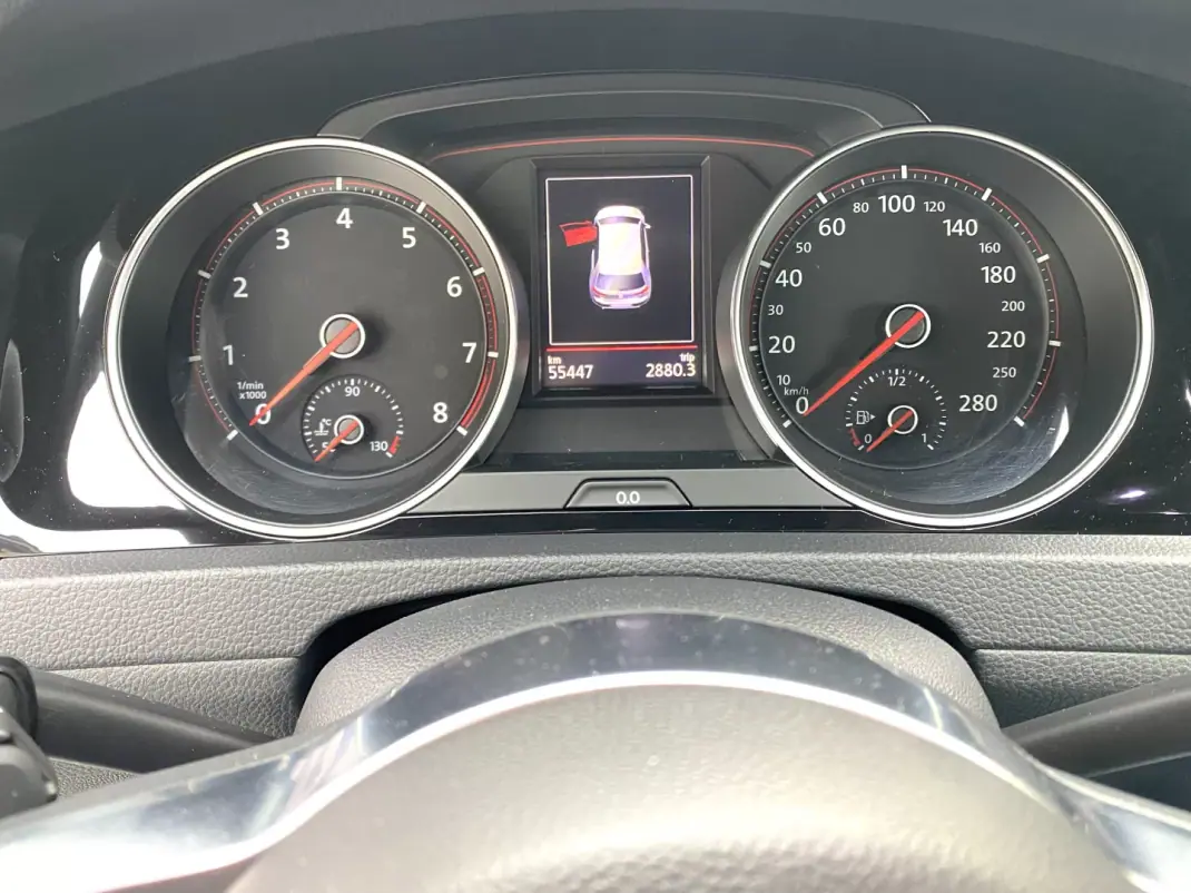 Volkswagen Golf 2017 - 29000 EUR, 55447 km - 55447km - foto 10 de 16