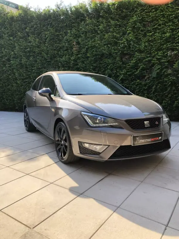 SEAT Ibiza 2016 - 10750 EUR, 142000 km - AUTO.MOTO.pt - 142000km - foto 3 de 33