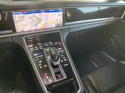 Porsche Panamera 2018 - 60500 EUR, 104962 km - AUTO.MOTO.pt - 104962km - foto 49 de 58
