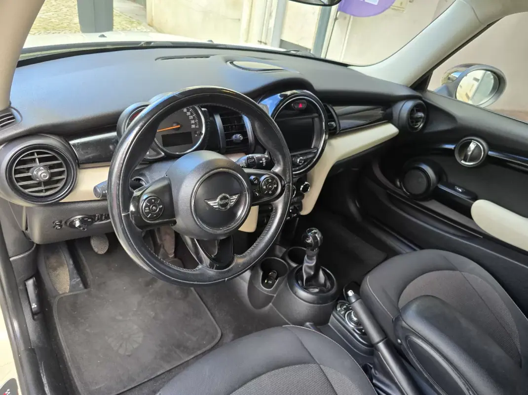MINI Cooper 2017 - 14999 EUR, 166333 km - AUTO.MOTO.pt - 166333km - foto 13 de 24