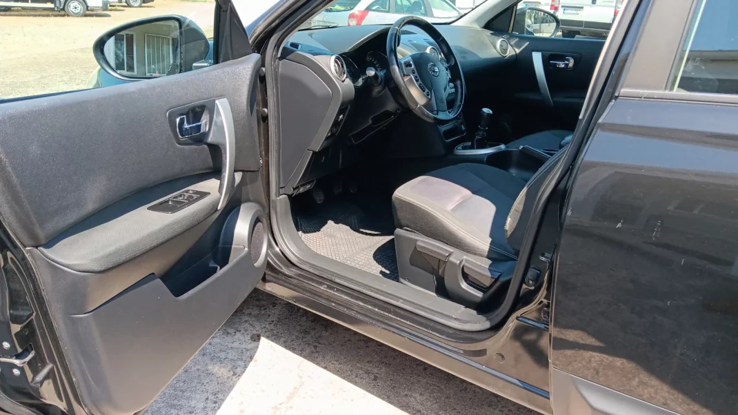 Nissan Qashqai 2012 - 8500 EUR, 242080 km - AUTO.MOTO.pt - 242080km - foto 7 de 24