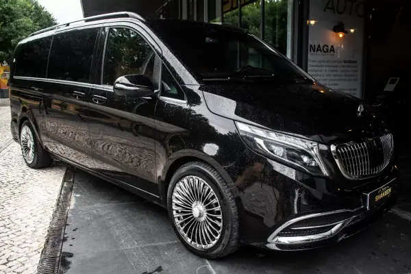 Mercedes-Benz V 250 2018 - 123000 EUR, 117525 km - AUTO.MOTO.pt - 117525km - foto 54 de 56