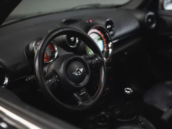 MINI Paceman 2016 - 11990 EUR, 234941 km - AUTO.MOTO.pt - 234941km - foto 14 de 22