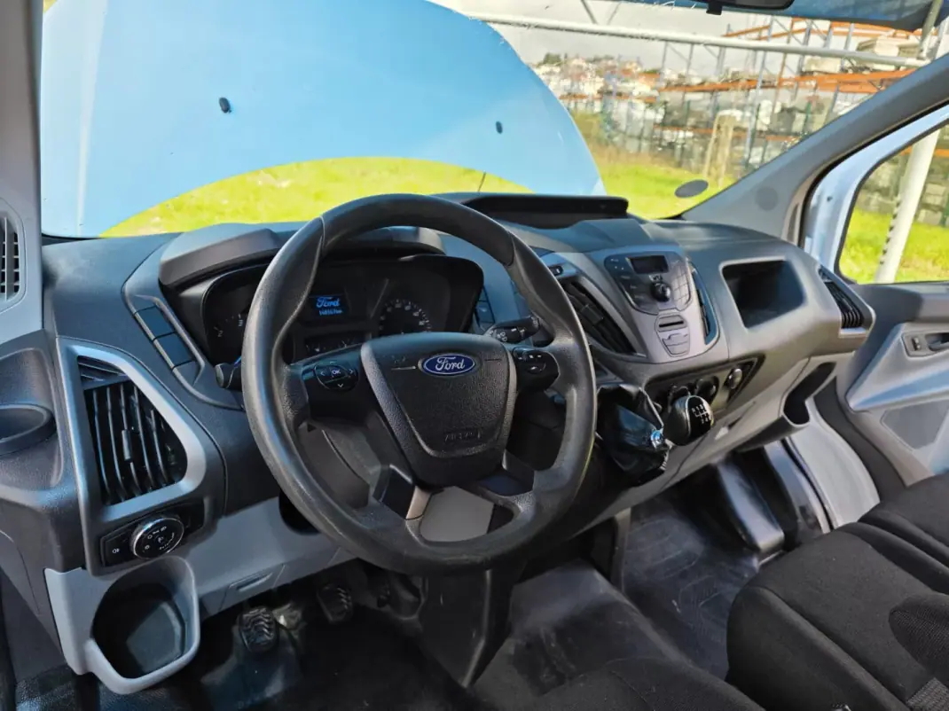 Ford Transit Custom 2015 - 13990 EUR, 148160 km - AUTO.MOTO.pt - 148160km - foto 12 de 19