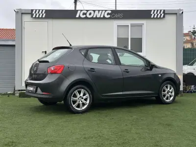 SEAT Ibiza 2010 - 5990 EUR, 196500 km - AUTO.MOTO.pt - 196500km - foto 3 de 27