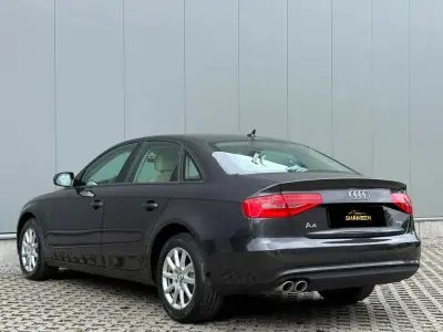 Audi A4 2014 - 14790 EUR, 249731 km - 249731km - foto 4 de 14