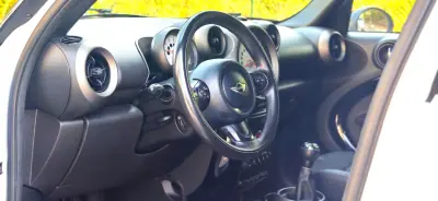 MINI Countryman 2012 - 10990 EUR, 206000 km - foto 6 de 11
