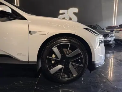 Polestar 4 2024 - 59990 EUR, 11600 km - AUTO.MOTO.pt - 11600km - foto 3 de 28