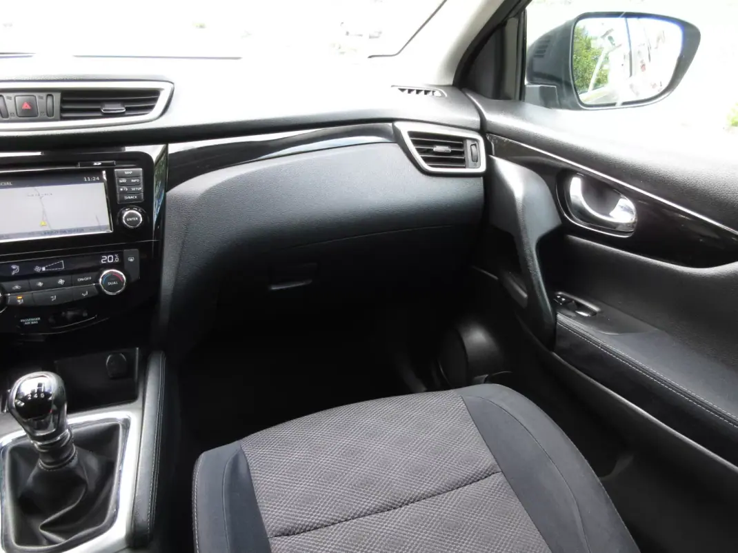 Nissan Qashqai 2017 - 13490 EUR, 177000 km - 177000km - foto 36 de 42