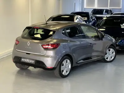 Renault Clio 2013 - 7990 EUR, 160000 km - 160000km - foto 11 de 38