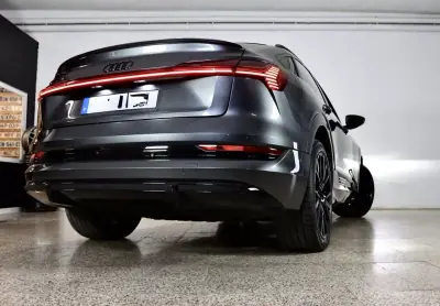 Audi e-tron 2023 - 45000 EUR, 106568 km - AUTO.MOTO.pt - 106568km - foto 34 de 36