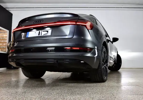 Audi e-tron 2023 - 45000 EUR, 106568 km - AUTO.MOTO.pt - 106568km - foto 34 de 36