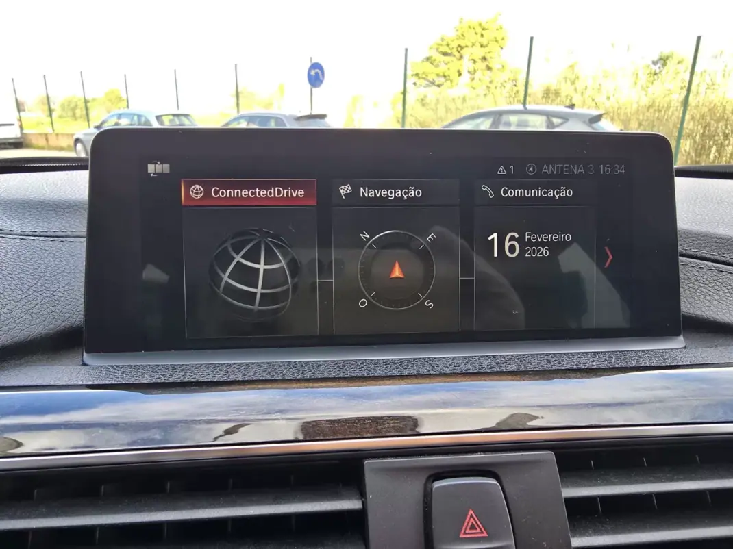 BMW 318 2018 - 19950 EUR, 170000 km - AUTO.MOTO.pt - 170000km - foto 15 de 18