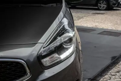 Kia Carens 2015 - 9900 EUR, 221885 km - 221885km - foto 7 de 36