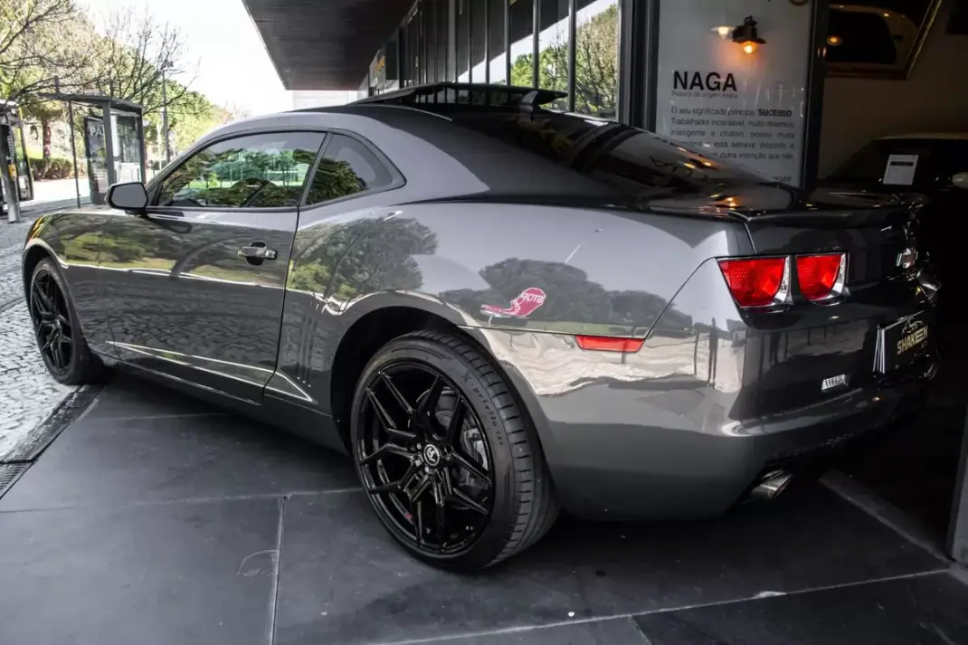 Chevrolet Camaro 2010 - 43900 EUR, 105710 km - AUTO.MOTO.pt - 105710km - foto 3 de 32