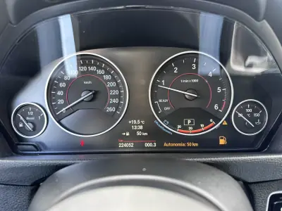 BMW 418 Gran Coupé 2014 - 17500 EUR, 220000 km - AUTO.MOTO.pt - 220000km - foto 26 de 63
