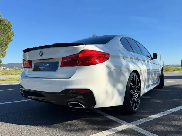 BMW 520 2017 - 24950 EUR, 209000 km - AUTO.MOTO.pt - 209000km - foto 10 de 12