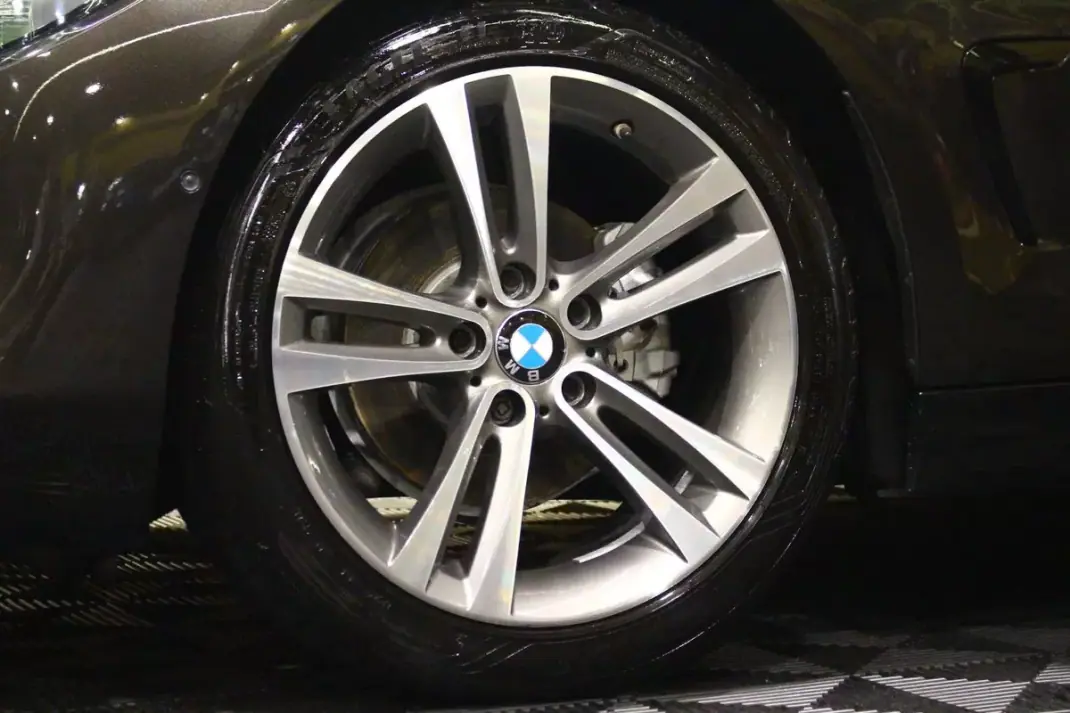 BMW 418 Gran Coupé 2019 - 23800 EUR, 174000 km - AUTO.MOTO.pt - 174000km - foto 3 de 44