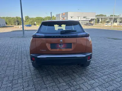 Peugeot 2008 2023 — foto 5 de 16