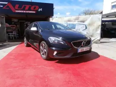 Volvo V40 2017 - 16800 EUR, 170641 km - AUTO.MOTO.pt - 170641km - foto 4 de 41