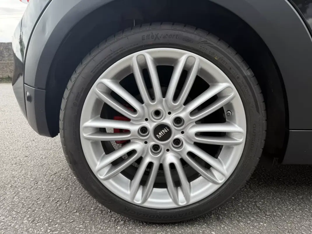 MINI 3 Portas 2016 - 17990 EUR, 130000 km - AUTO.MOTO.pt - 130000km - foto 8 de 30