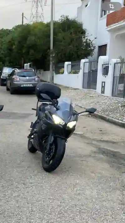 Kawasaki Ninja 650 2025 - 8100 EUR, 9500 km - foto 5 de 5