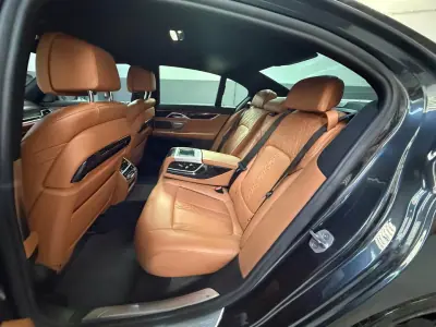 BMW 730 2019 — foto 6 de 16