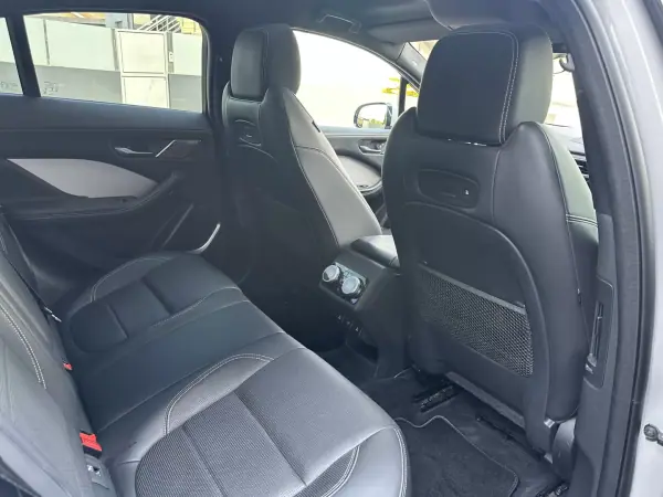 Jaguar I-Pace 2018 - 27900 EUR, 113000 km - AUTO.MOTO.pt - 113000km - foto 48 de 59