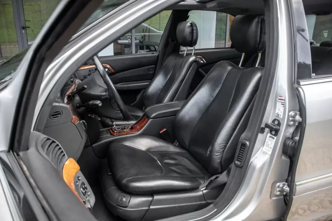 Mercedes-Benz S 320 2000 - 7450 EUR, 314321 km - AUTO.MOTO.pt - 314321km - foto 28 de 42