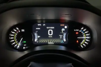 Jeep Renegade 2022 - 23950 EUR, 19039 km - AUTO.MOTO.pt - 19039km - foto 41 de 44