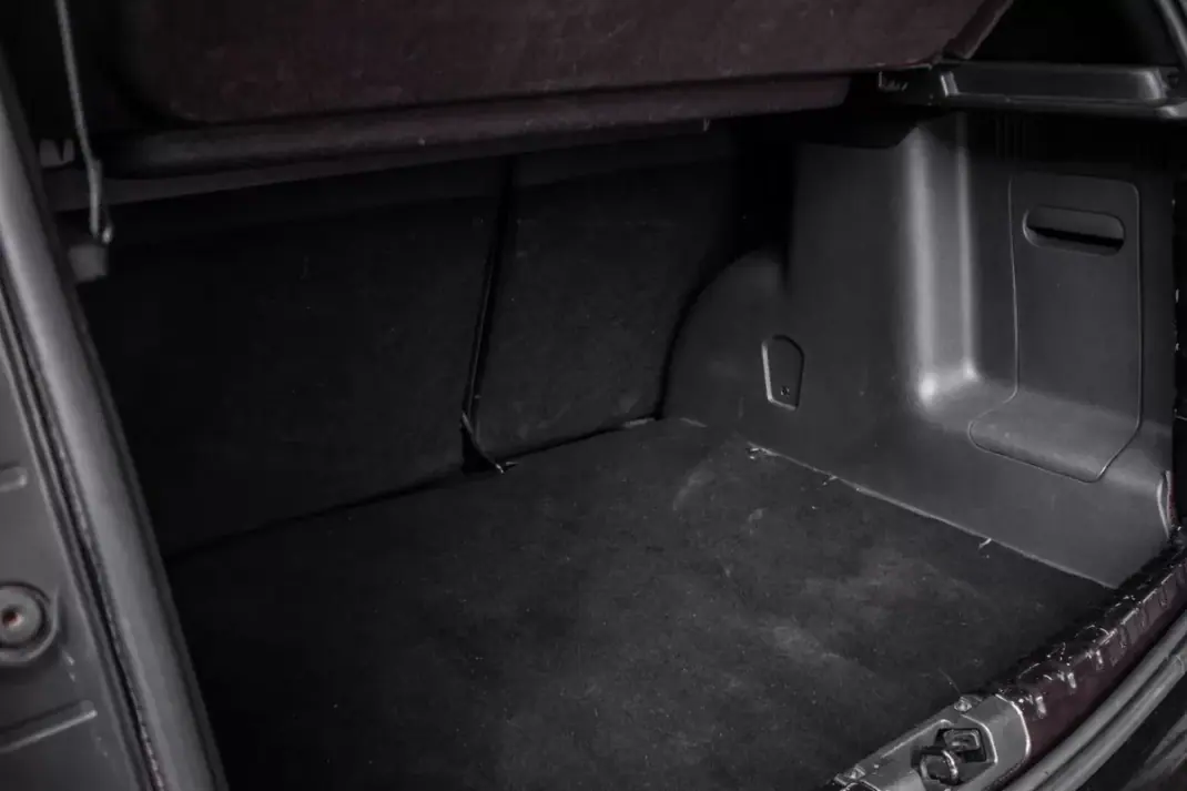 Dacia Duster 2014 - 10490 EUR, 134765 km - AUTO.MOTO.pt - 134765km - foto 26 de 36