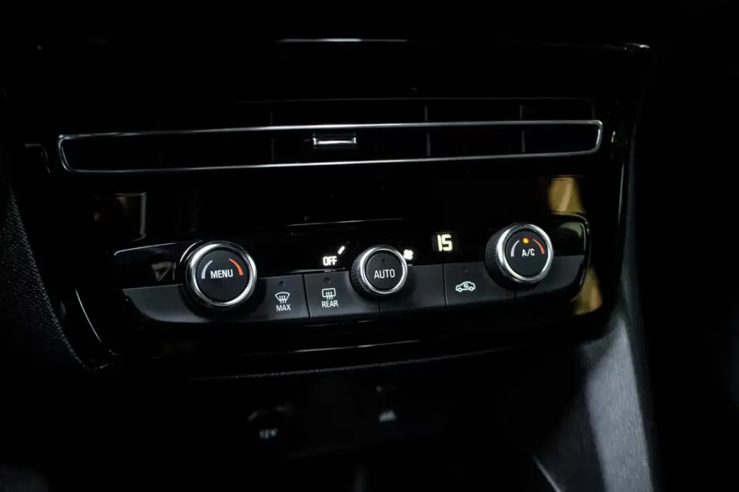 Opel Mokka 2024 - 23990 EUR, 29651 km - AUTO.MOTO.pt - 29651km - foto 19 de 38