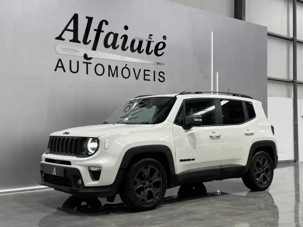 Jeep Renegade 2021 - 17990 EUR, 55000 km - AUTO.MOTO.pt - 55000km - foto 11 de 28