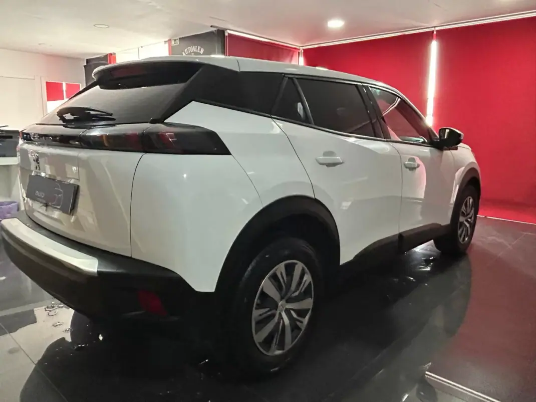 Peugeot 2008 2021 - 15750 EUR, 206114 km - AUTO.MOTO.pt - 206114km - foto 7 de 24