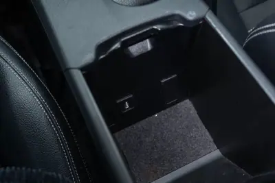 Mercedes-Benz A 180 2015 - 16950 EUR, 81000 km - AUTO.MOTO.pt - 81000km - foto 35 de 36