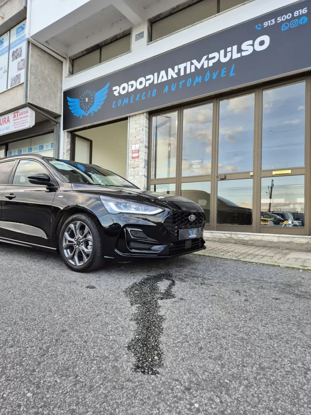 Ford Focus SW 2022 - 17450 EUR, 58000 km - AUTO.MOTO.pt - 58000km - foto 8 de 48