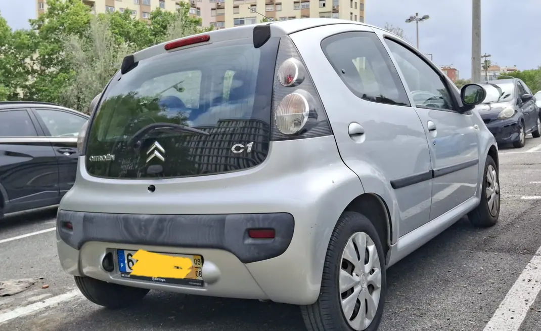 Citroën C1 2009 - 8000 EUR, 47000 km - AUTO.MOTO.pt - 47000km - foto 5 de 6