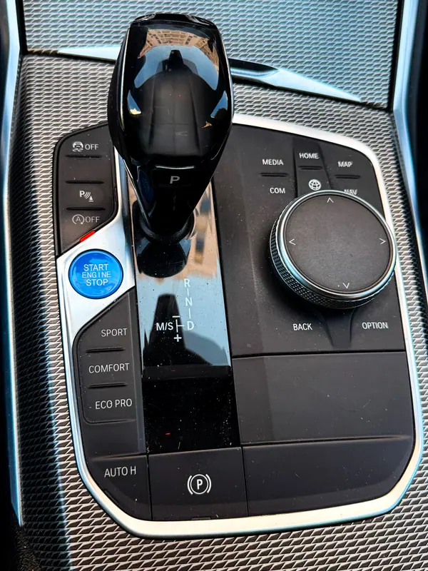 BMW 320 2019 - 29666 EUR, 138500 km - 138500km - foto 10 de 14