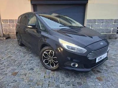 Ford S-Max 2016 - 13990 EUR, 211616 km - AUTO.MOTO.pt - 211616km - foto 2 de 21