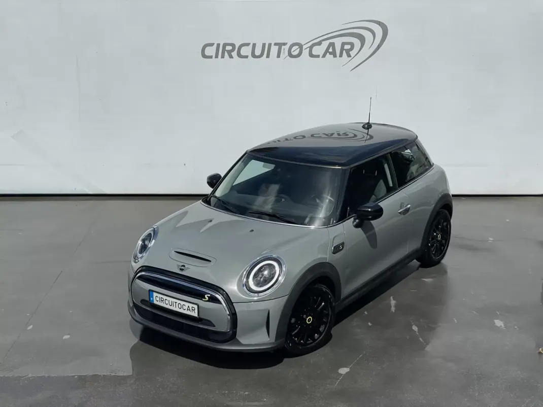 MINI Cooper 2021 - 18500 EUR, 69551 km - AUTO.MOTO.pt - 69551km - foto 2 de 8