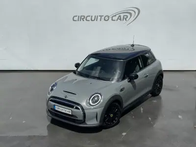 MINI Cooper 2021 - 18500 EUR, 69551 km - AUTO.MOTO.pt - 69551km - foto 2 de 8